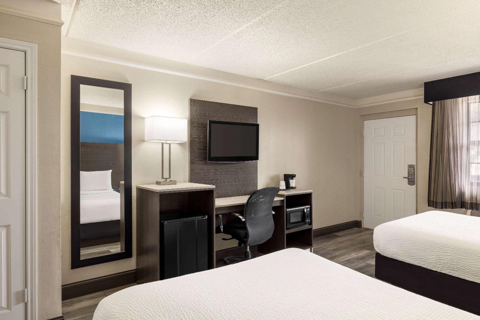 La Quinta Inn By Wyndham San Antonio I-35 N At Toepperwein Kültér fotó